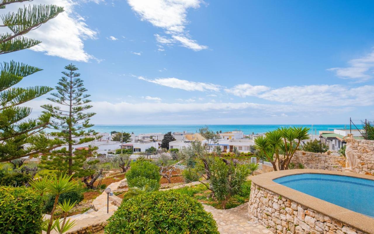 マリーナ・ディ・ペスコルーゼ Casa Euforbia Vista Mare - Pescoluseヴィラ エクステリア 写真